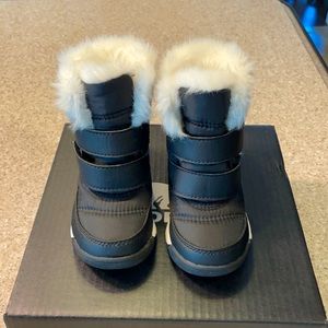 Sorel snow boots size 7 T